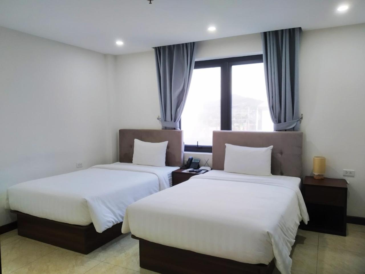 K Business 1 Hotel My Dinh 미딩 ハノイ市 エクステリア 写真